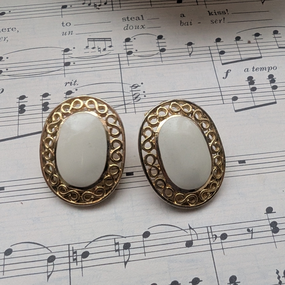 Gold-Tone White Oval Filigree Clip-On Earrings by